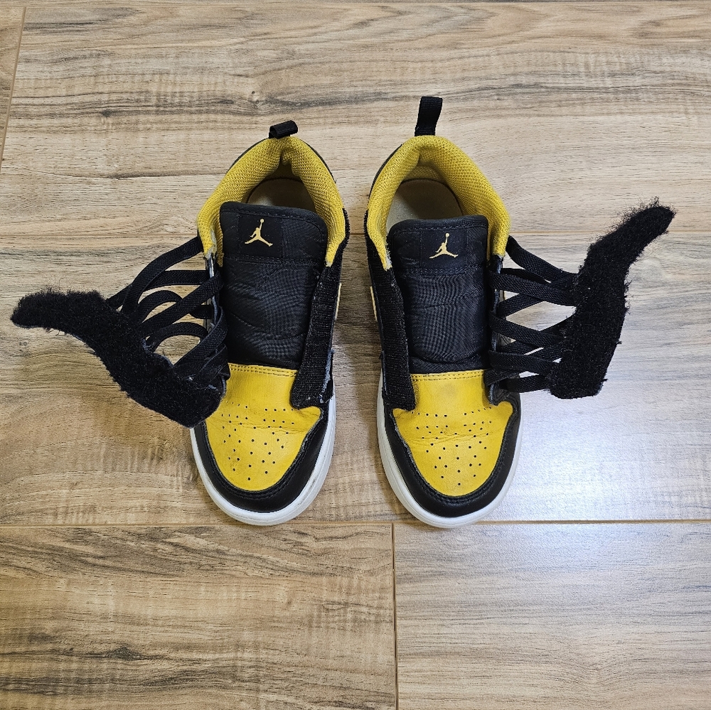 Nike, Nike Jordan And K-Swiss Sneakers Bundle 3 Pairs - Picture 10 of 17